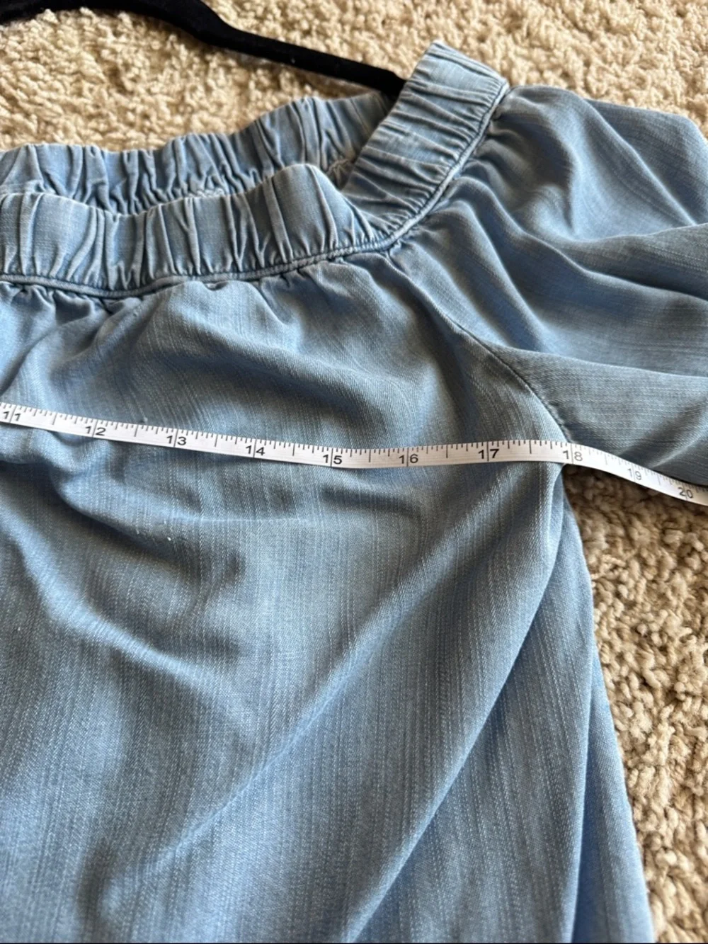 Who what wear denim blue off the shoulder blouse size M - Picture 7 of 8